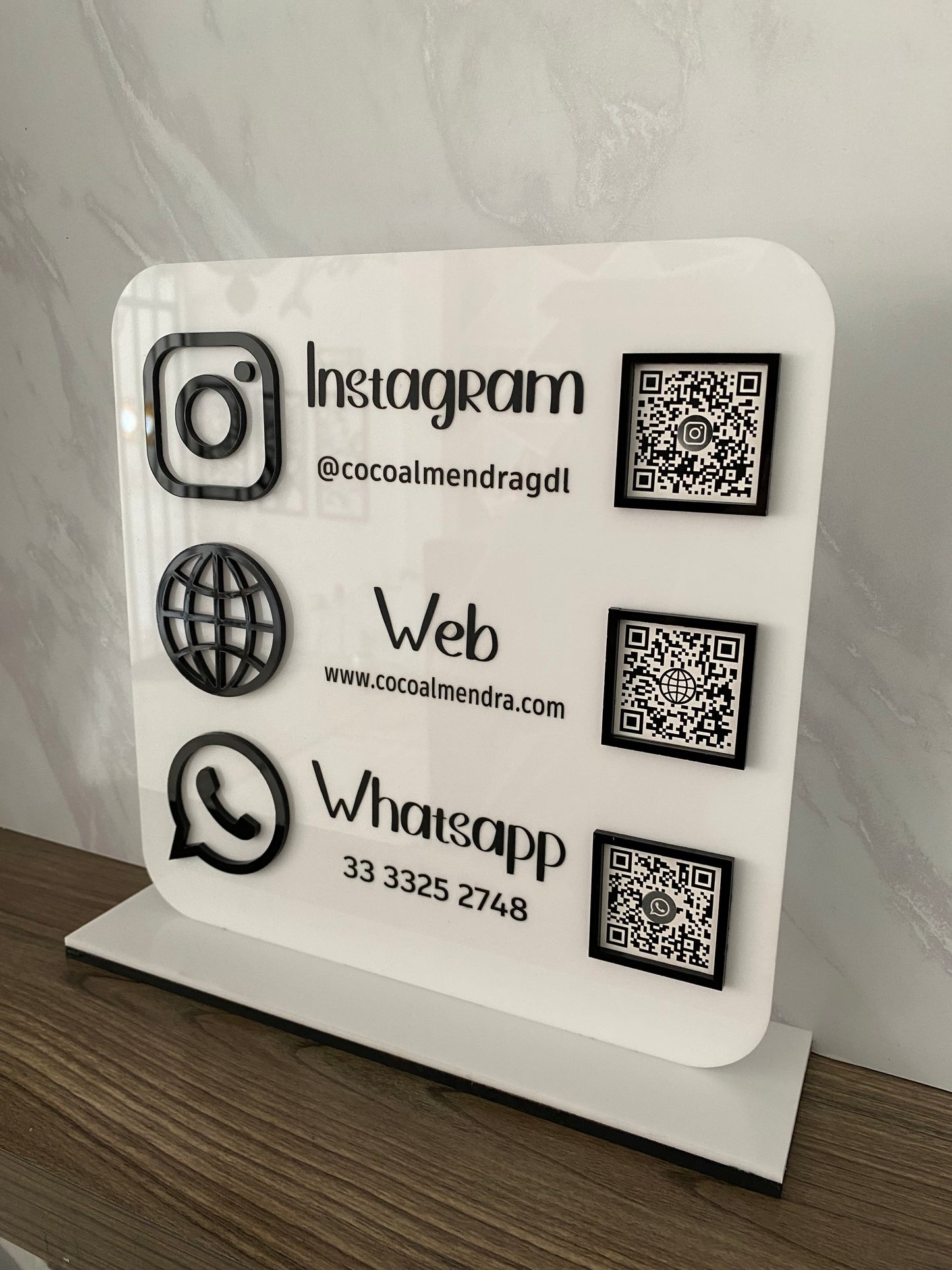 LETRERO REDES SOCIALES