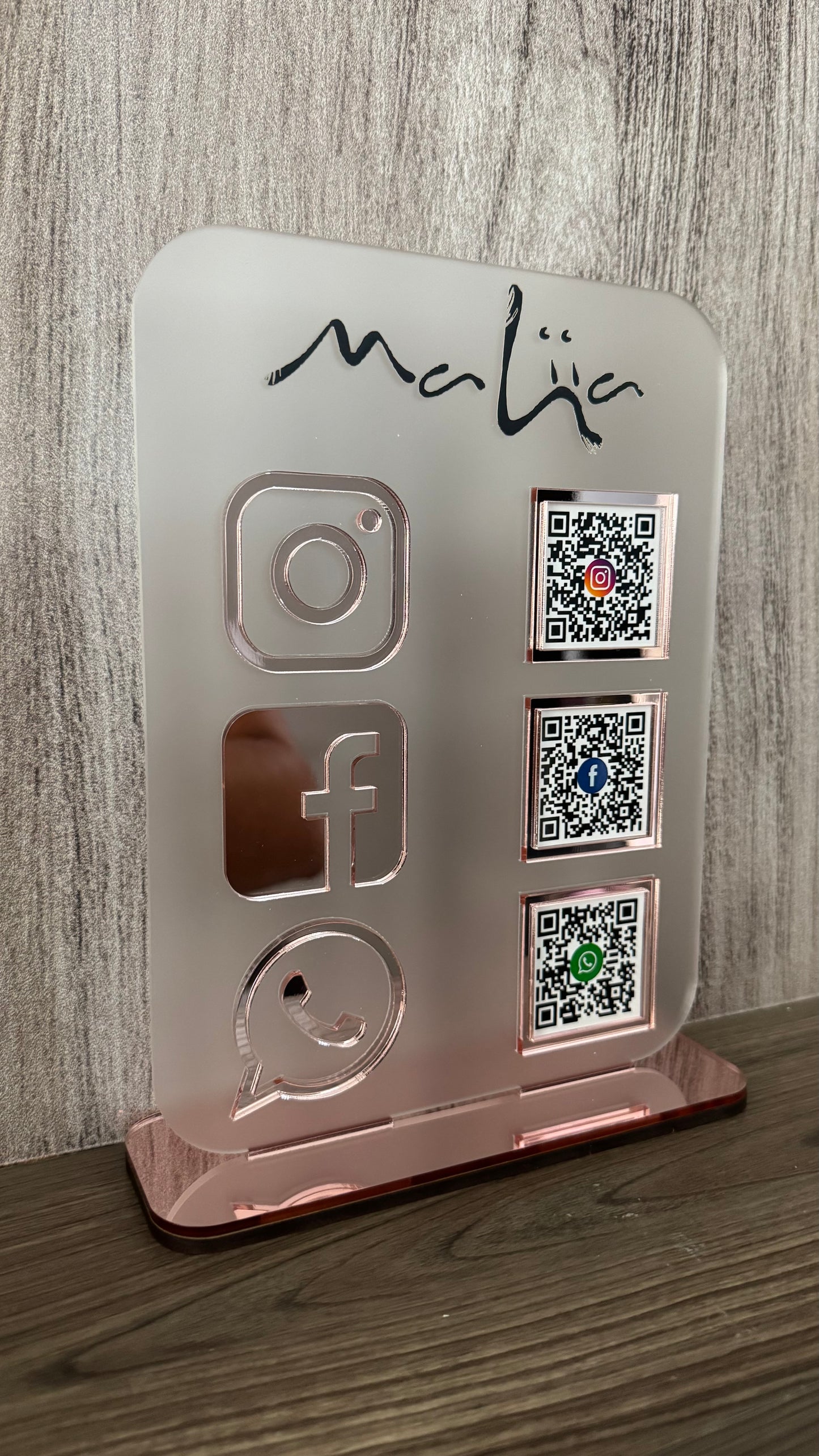 LETRERO REDES SOCIALES