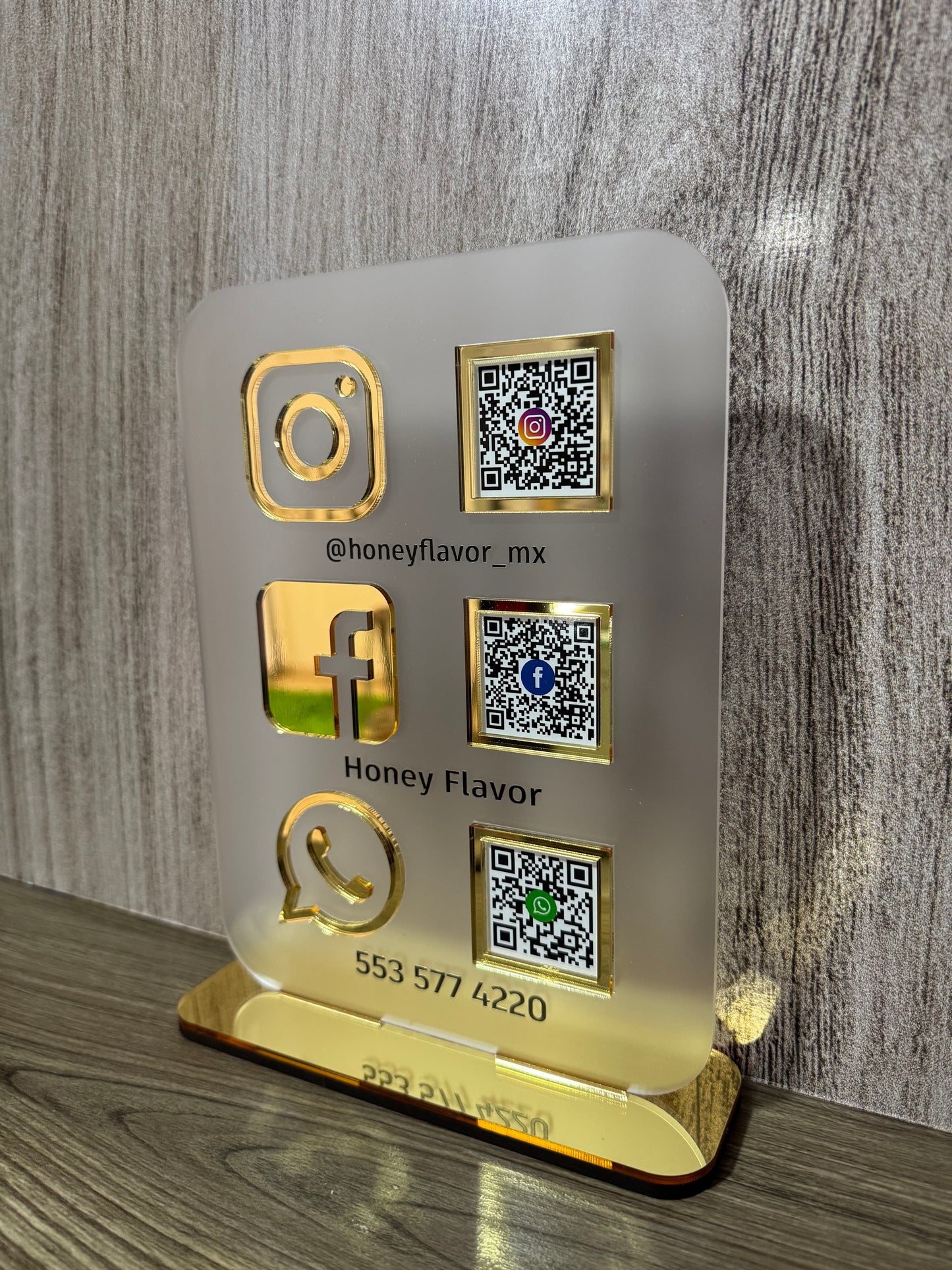 LETRERO REDES SOCIALES