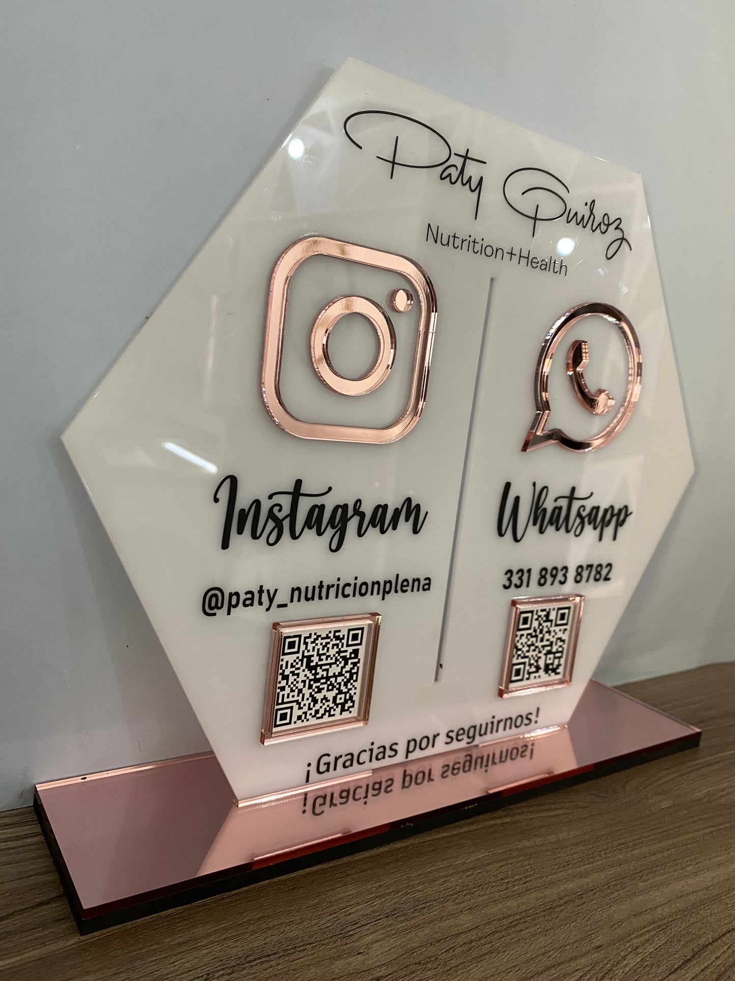 LETRERO REDES SOCIALES