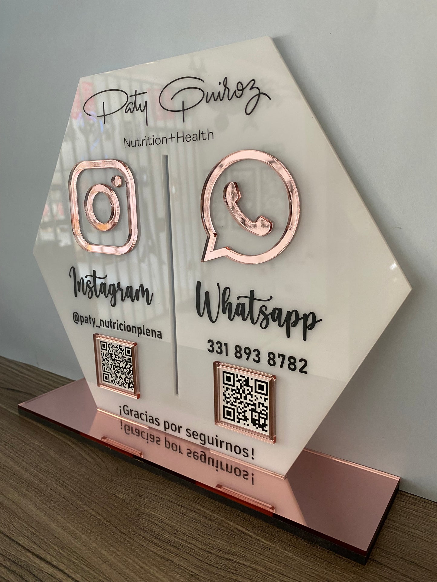 LETRERO REDES SOCIALES