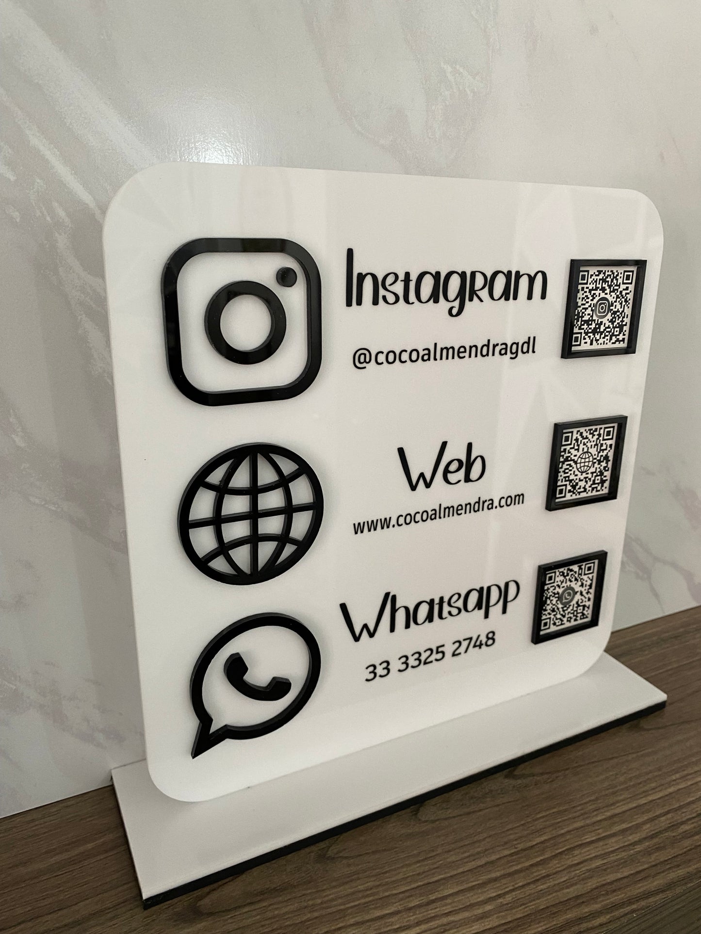 LETRERO REDES SOCIALES