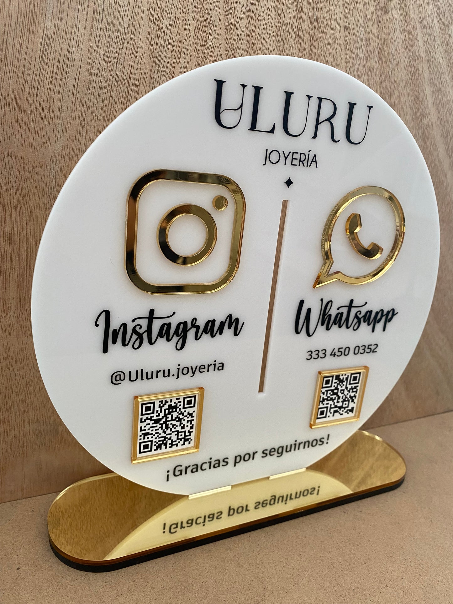 LETRERO REDES SOCIALES