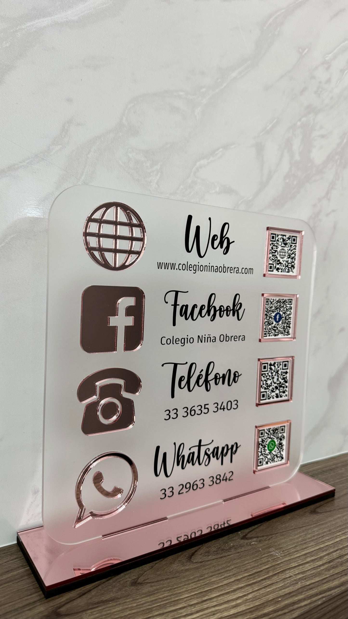 LETRERO REDES SOCIALES